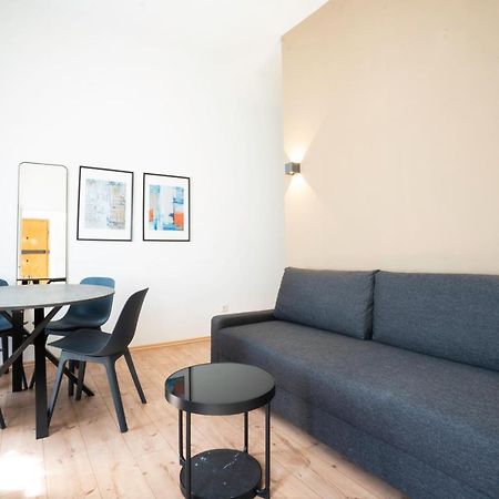 Modern 1-Bedroom Apartment Next To Praterstern ウィーン エクステリア 写真
